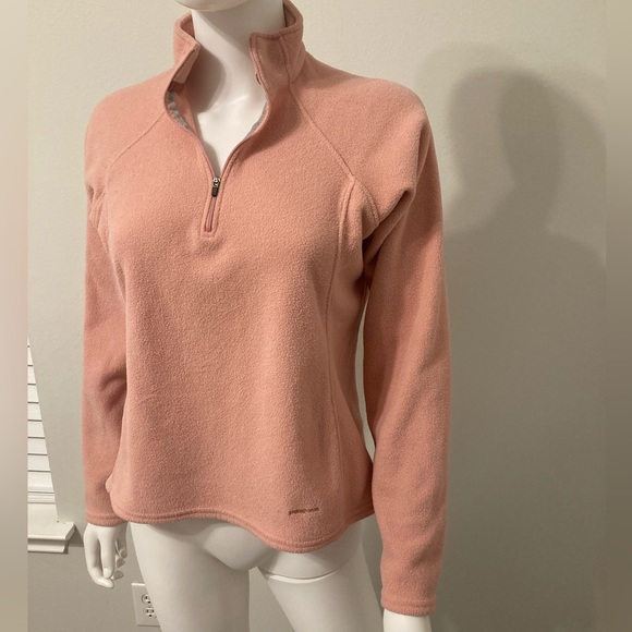 Patagonia women's fleece long sleeve with a short zipper on the front SZ - M - Picture 4 of 15